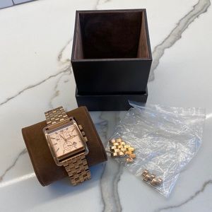 SOLD Michael Kors Quartz Crystal Watch